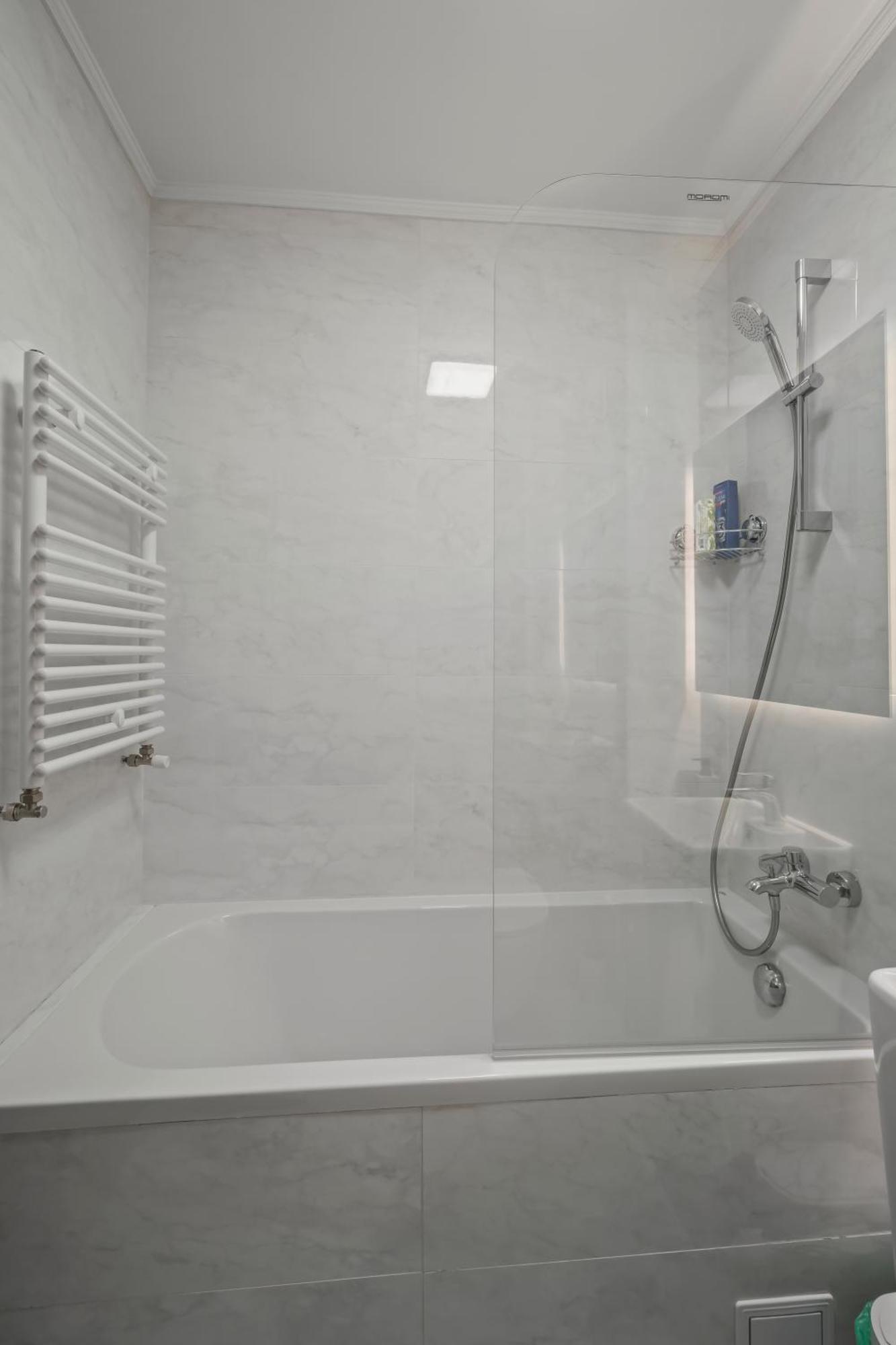 High-end With Terrace Apartment *